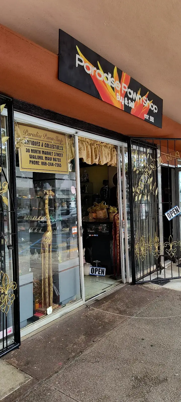 Paradise Pawn Shop in Wailuku, Hi